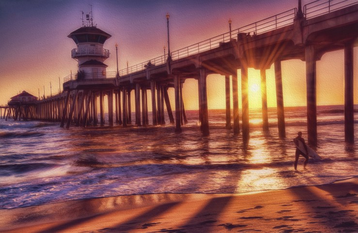 Huntington Beach Pier shutterstock_259186475